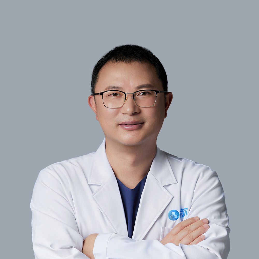 黄日淼 晶特尔齿科牙齿修复中心主任